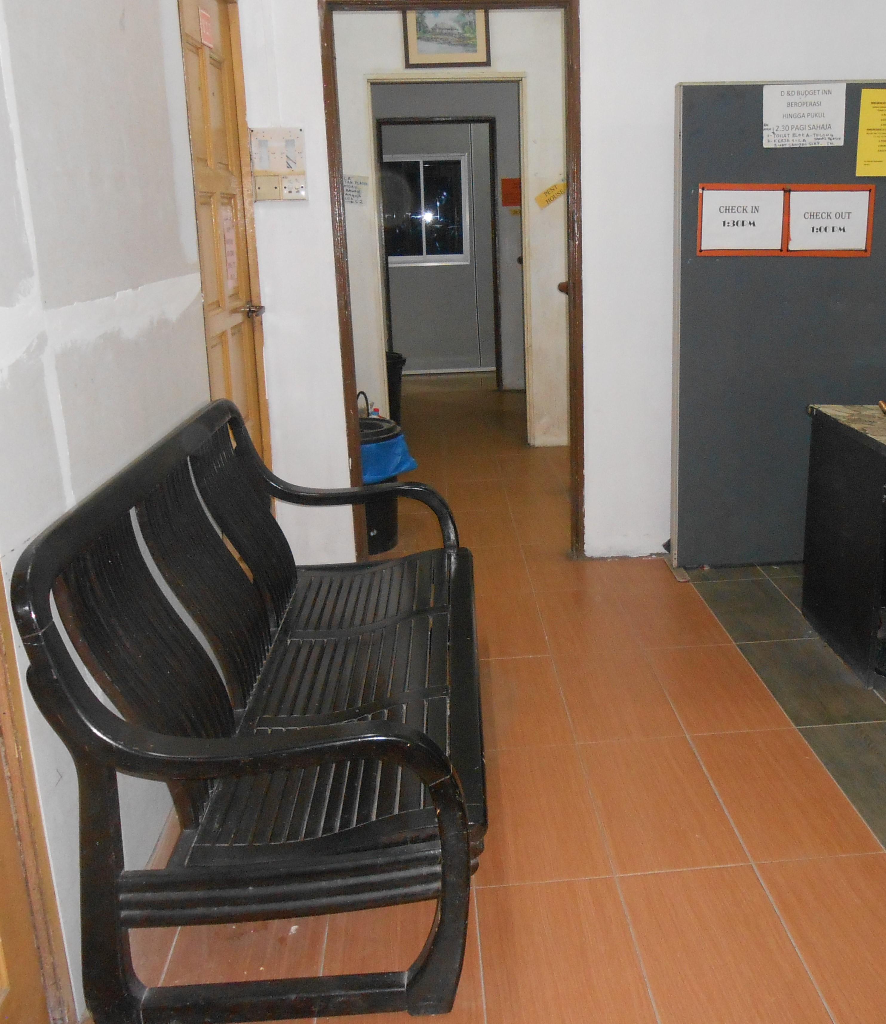 Oyo 89755 D&D Budget Inn โกตาบารู ภายนอก รูปภาพ