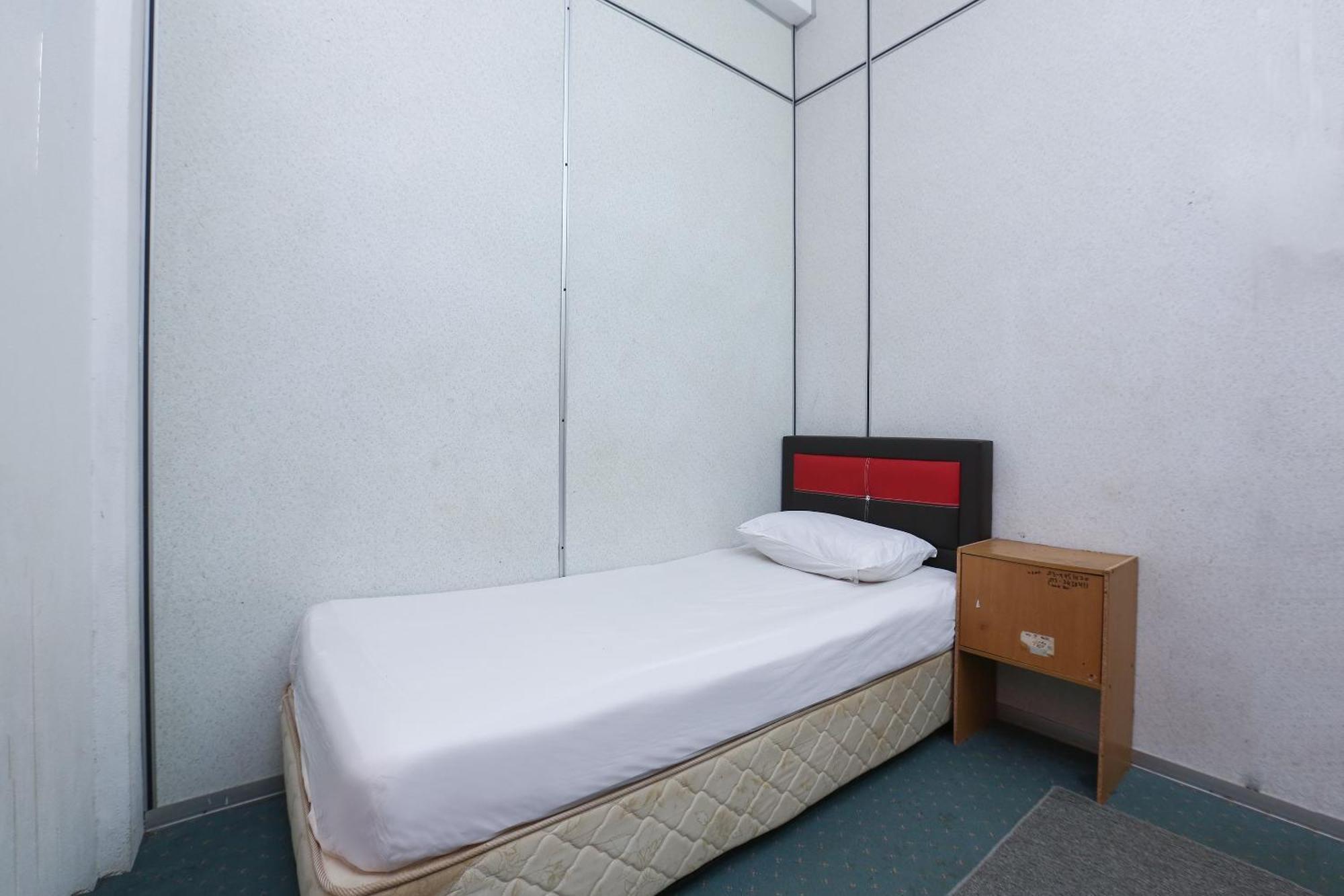 Oyo 89755 D&D Budget Inn โกตาบารู ภายนอก รูปภาพ