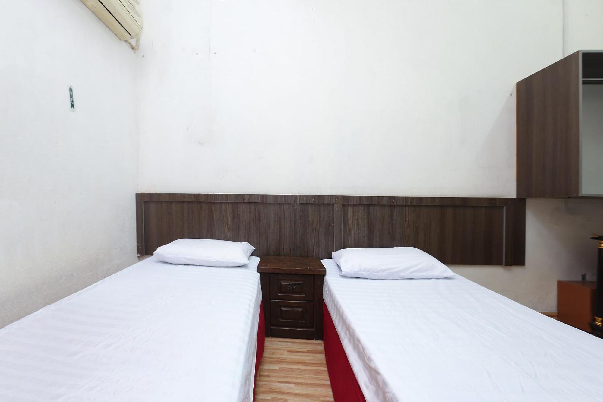 Oyo 89755 D&D Budget Inn โกตาบารู ภายนอก รูปภาพ