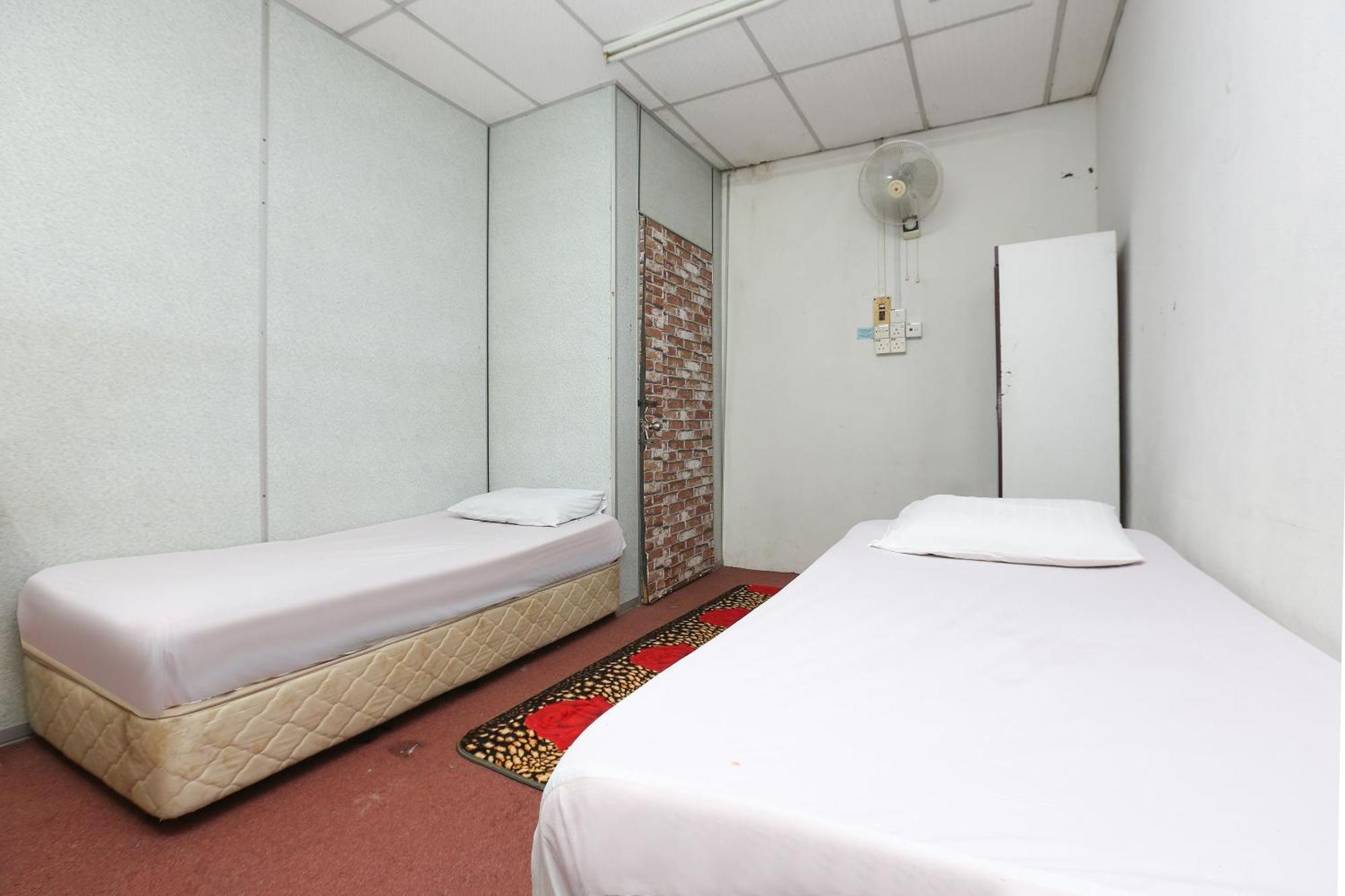 Oyo 89755 D&D Budget Inn โกตาบารู ภายนอก รูปภาพ