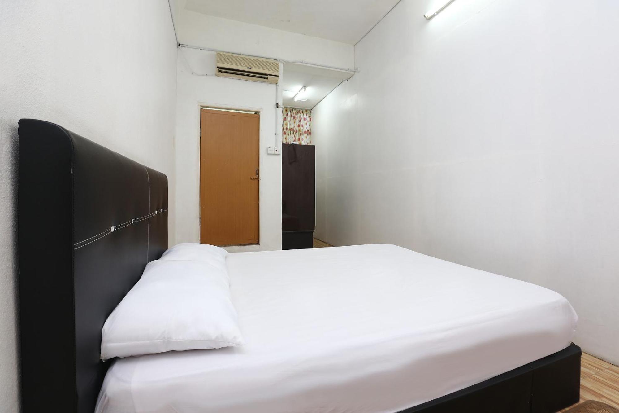 Oyo 89755 D&D Budget Inn โกตาบารู ภายนอก รูปภาพ