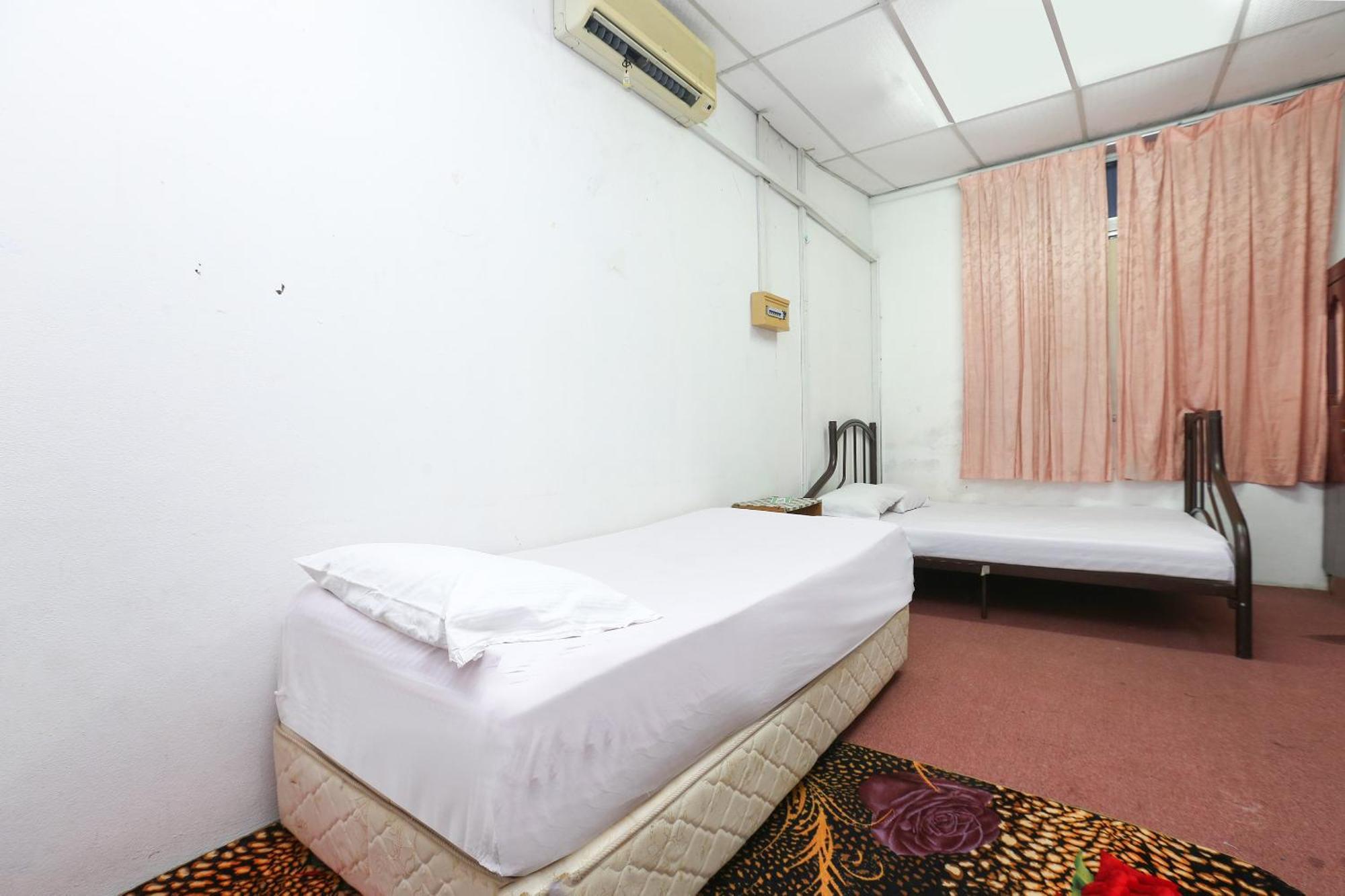 Oyo 89755 D&D Budget Inn โกตาบารู ภายนอก รูปภาพ