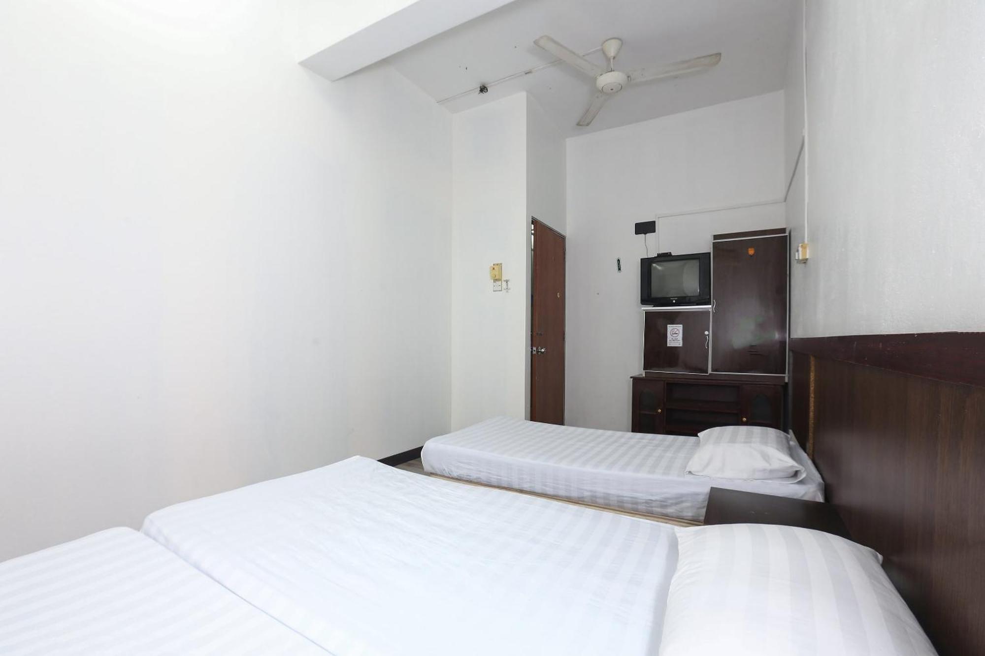 Oyo 89755 D&D Budget Inn โกตาบารู ภายนอก รูปภาพ