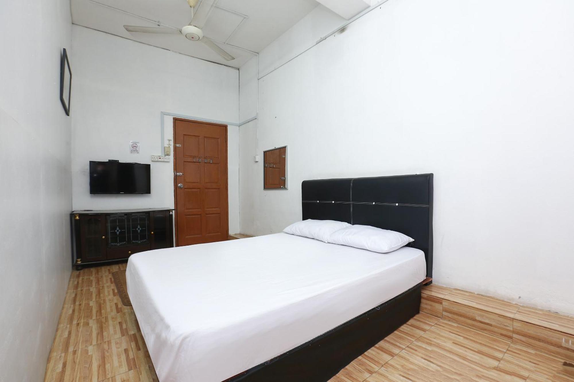 Oyo 89755 D&D Budget Inn โกตาบารู ภายนอก รูปภาพ